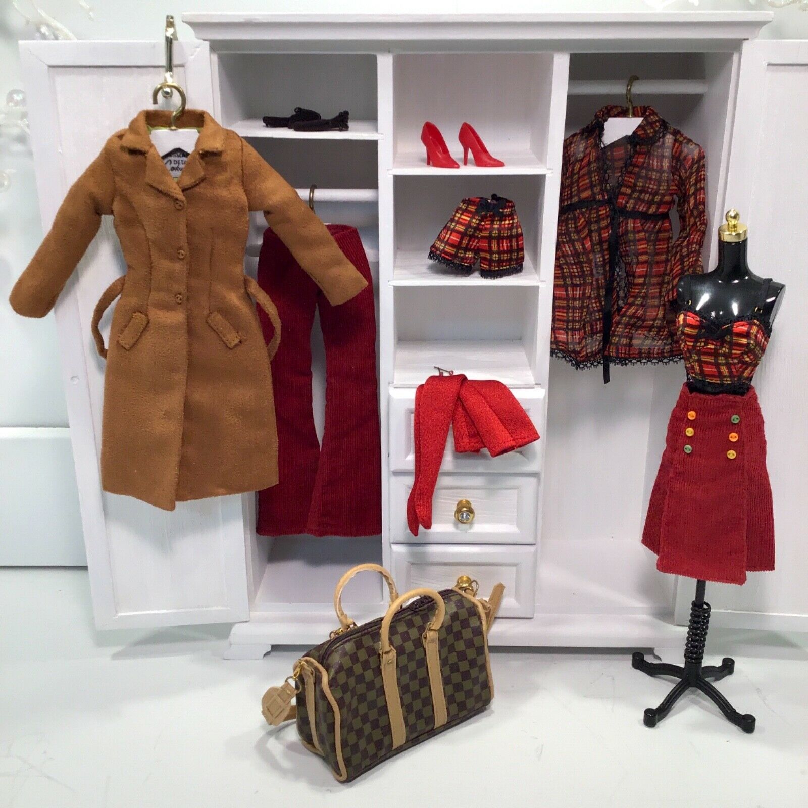 Mixed Lot For Silkstone & Fr Doll: Dressmaker Details Couture & Highland Fling