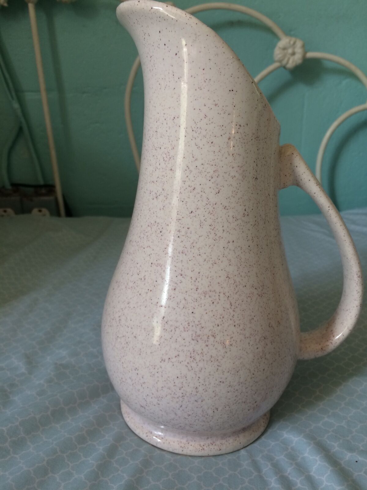 Vintage Ivory Speckled Pitcher Brush Pottery Usa #932 Brush-mccoy