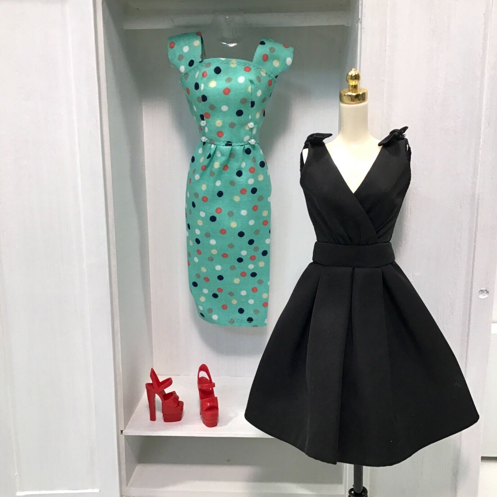 Mixed Lot: Classic Black Dress, Hmr Dots Dress, Shoes For Silkstone Barbie